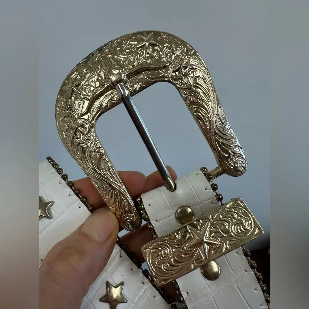 Vintage White Leather Croc Embossed Star Studded Western Belt Size M